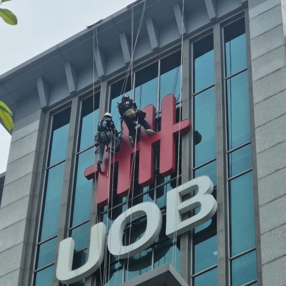 LED-Replacement-UOB.jpg